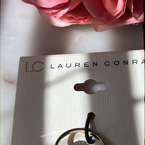 Nwt Lauren Conrad kawaii Bow Ring Size 8 - Picture 4 of 5